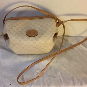 Gucci Tootsie Roll bag (damaged strap)